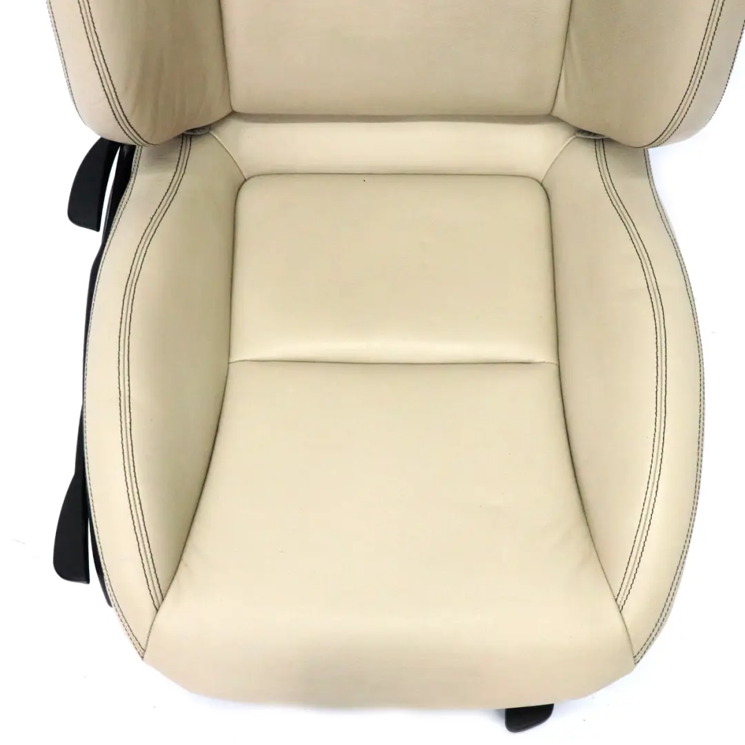 Sedile anteriore destro Pelle Como Beige Riscaldato Interno per Mercedes SLK R172 con numero di parte A1729103504 Mercedes SLK R172 Sedile anteriore destro Pelle Como Beige Riscaldato Interno - SKU A1729103504-1 - Numero di parte A1729103504
