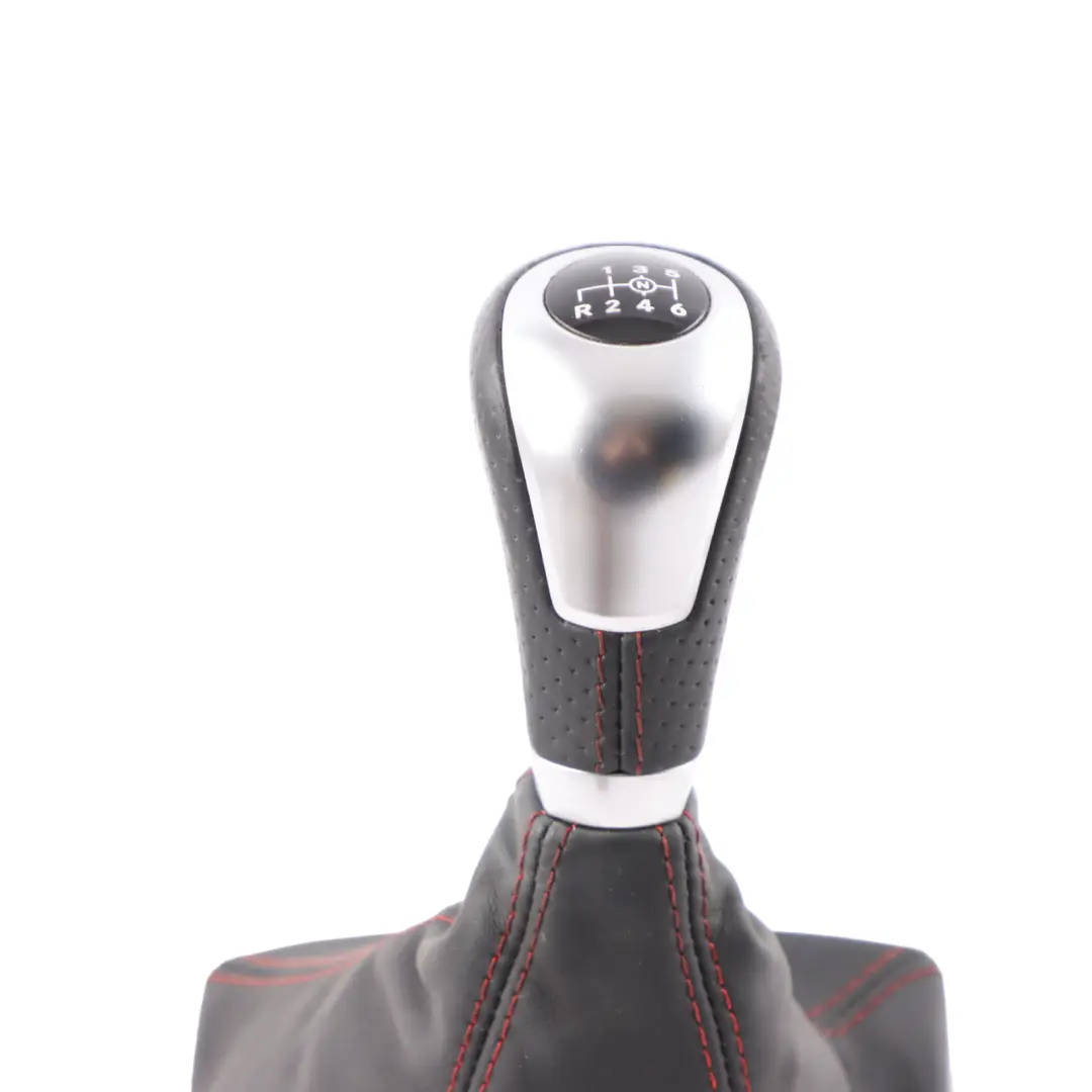  Pomo de la palanca de cambios Mercedes C117 Negro Rojo Acentos 6 Velocidades - SKU A1763641810 - Número de pieza A1763641810