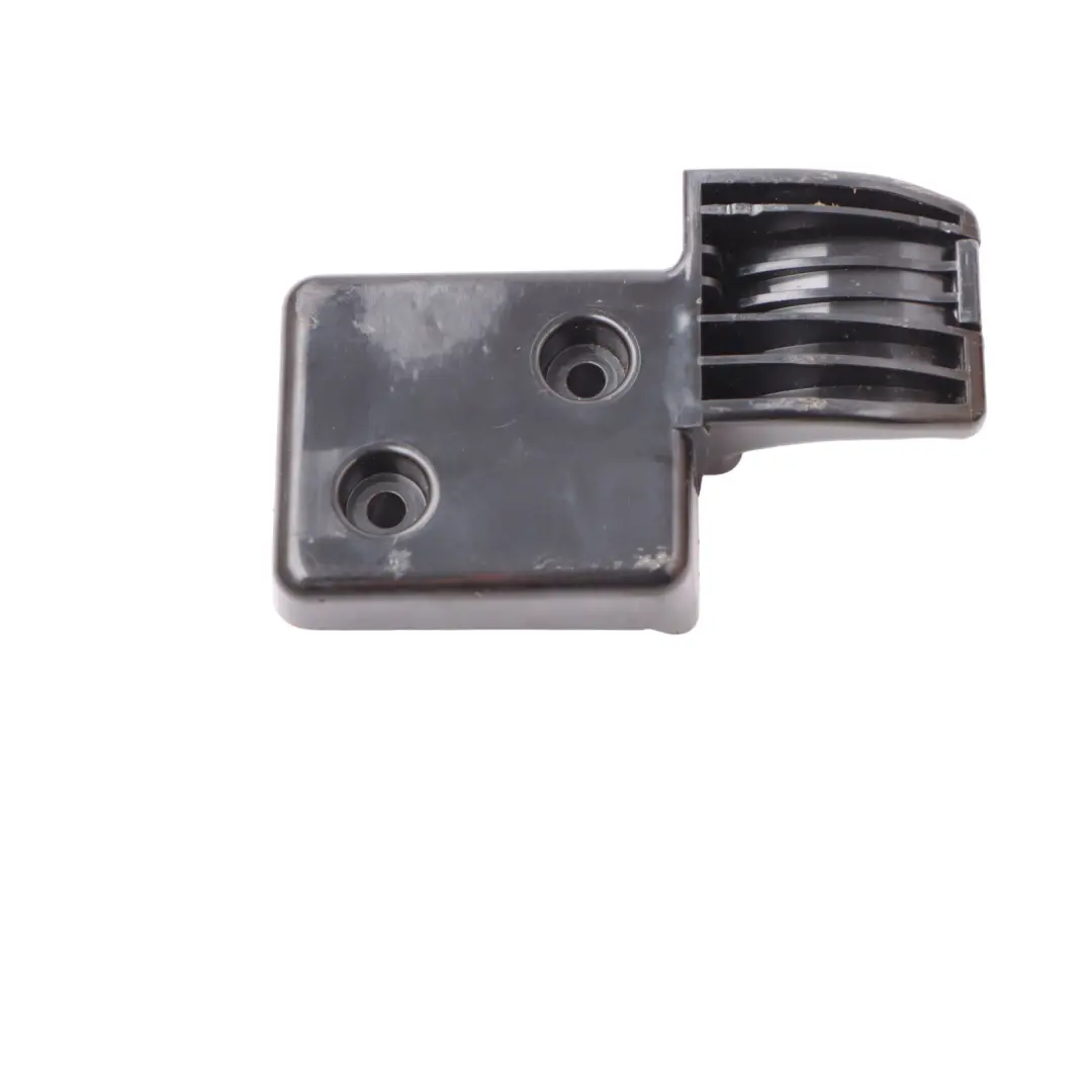 Soporte Montaje Suelo Maletero Juego para Mercedes W176 con número de pieza A1766800042 Mercedes W176 Soporte Montaje Suelo Maletero Juego - SKU A1766800042-1 - Número de pieza A1766800042