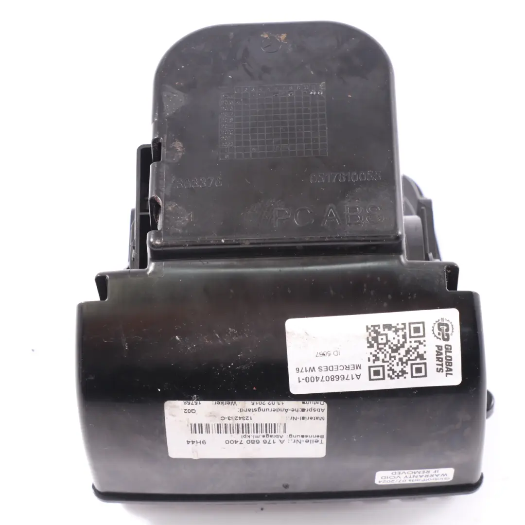 Mercedes W176 Console centrale interna Pannello portaoggetti nero - SKU A1766807400-1 - Numero di parte A1766807400