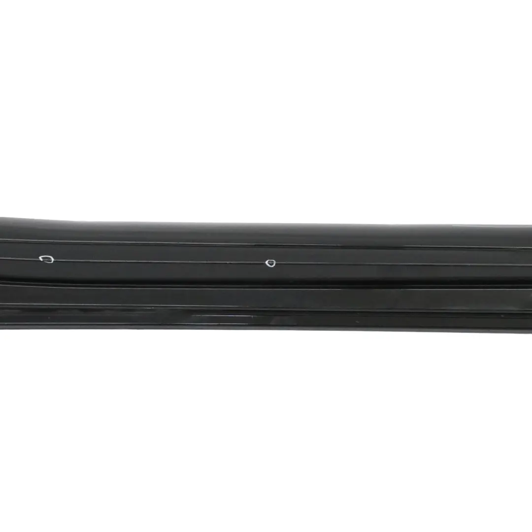 Mercedes W176 Faldón lateral AMG Izquierdo Cubre umbral Kosmos Black 191 - SKU A1766980054-COS - Número de pieza A1766980054