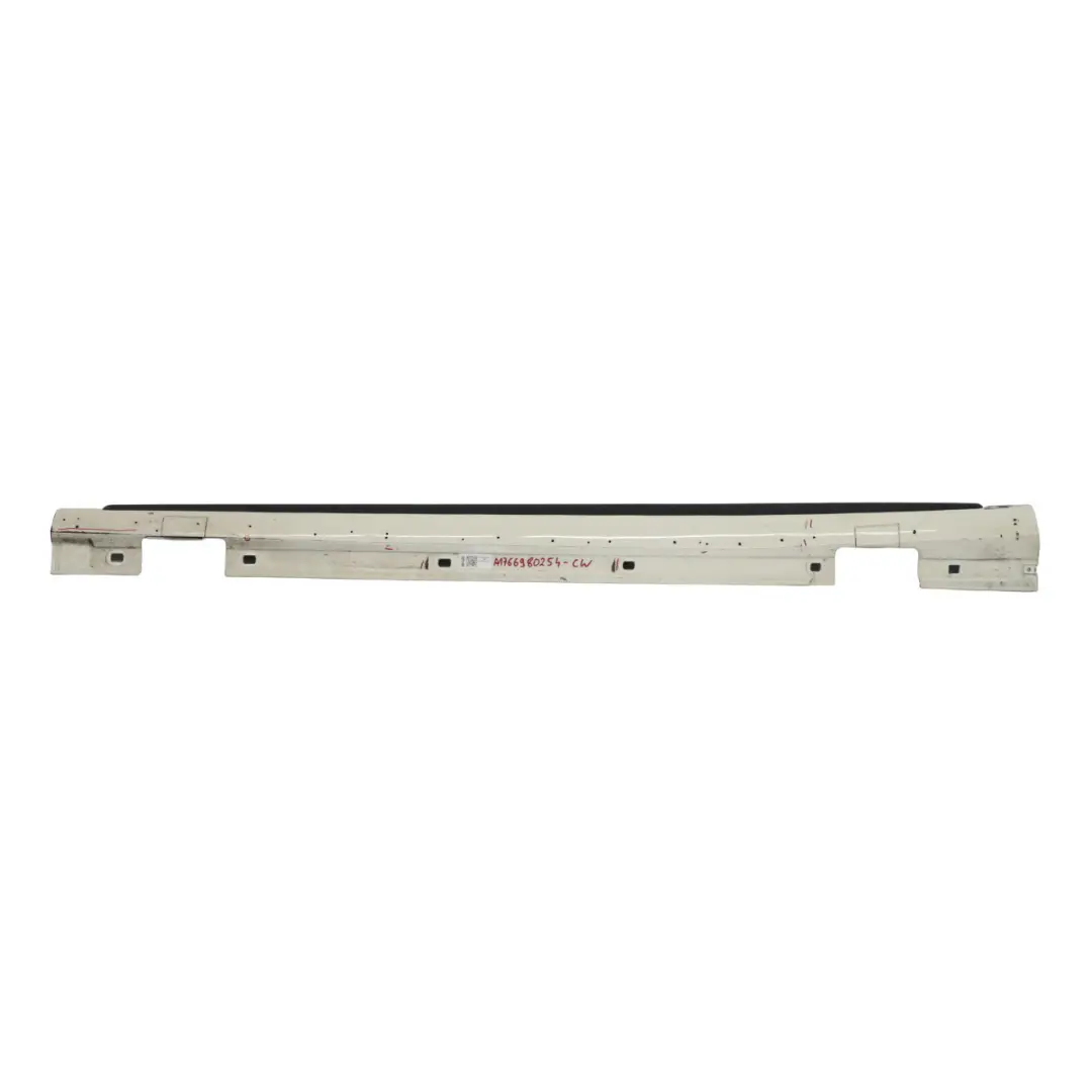 Minigonna laterale AMG sinistra copriporta W246 Calcite White 650 per Mercedes W176 con numero di parte A1766980254 Mercedes W176 Minigonna laterale AMG sinistra copriporta W246 Calcite White 650 - SKU A1766980254-CW - Numero di parte A1766980254
