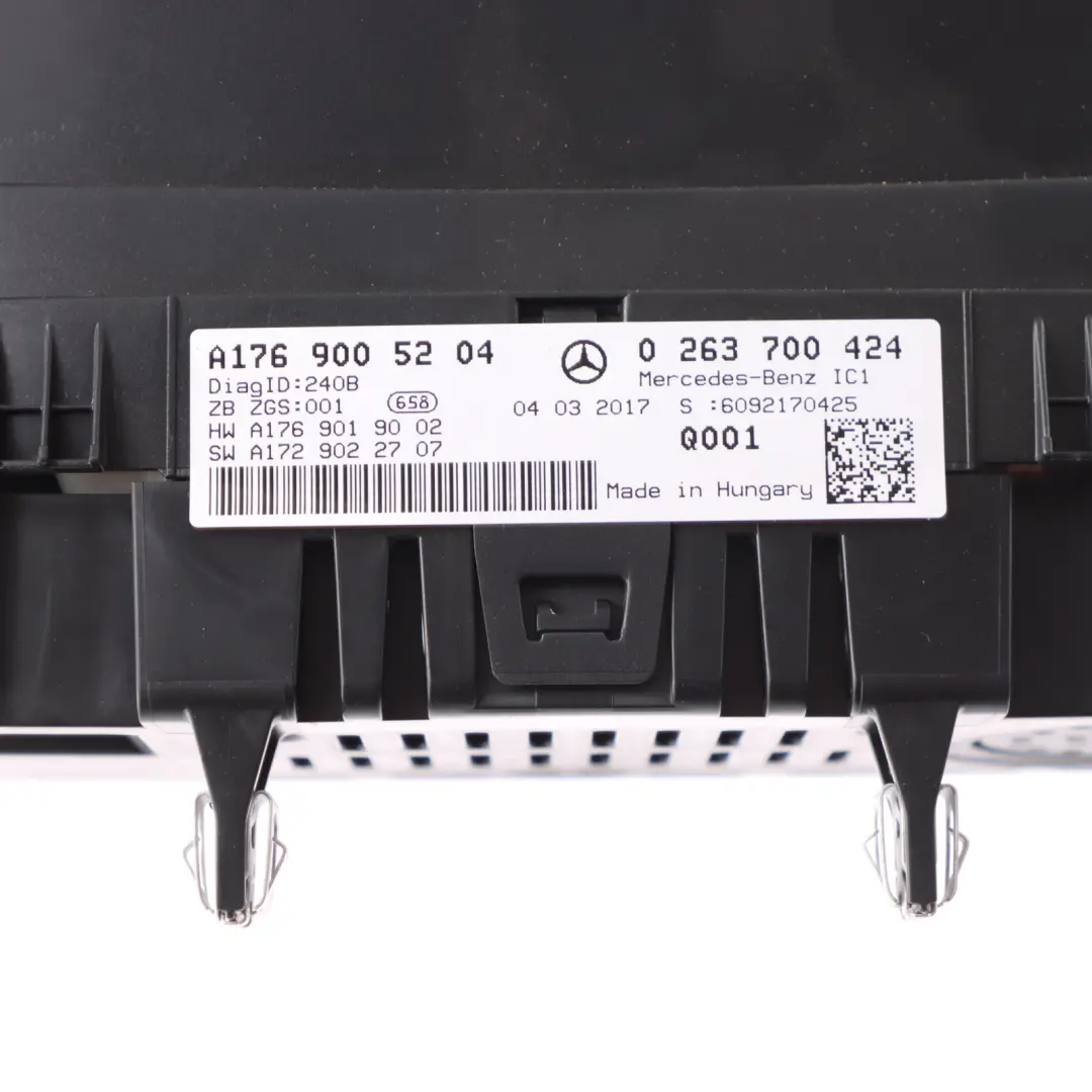 Mercedes W176 Petrol Instrument Cluster Speedo Clocks Meter Manual - SKU A1769005204-2 - Part number A1769005204