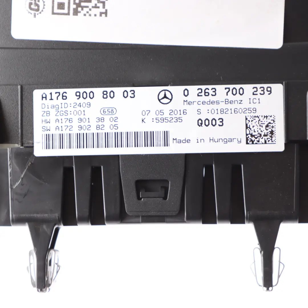 Instrument Cluster Speedometer Speedo Automatic to Mercedes W176 Petrol with Part number A1769008003 Mercedes W176 Petrol Instrument Cluster Speedometer Speedo Automatic - SKU rhd-A1769008003 - Part number A1769008003