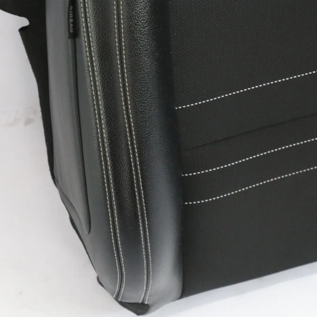 Vordersitz Rückenlehne Rechts Interieur Leder Stoff Artico Schwarz für Mercedes W176 mit Teilenummer A1769108401 Mercedes W176 Vordersitz Rückenlehne Rechts Interieur Leder Stoff Artico Schwarz - SKU A1769108401 - Teilenummer A1769108401