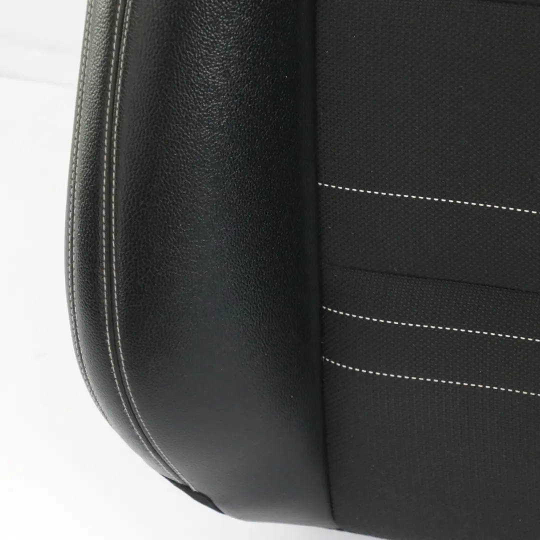 Vordersitz Rückenlehne Rechts Interieur Leder Stoff Artico Schwarz für Mercedes W176 mit Teilenummer A1769108401 Mercedes W176 Vordersitz Rückenlehne Rechts Interieur Leder Stoff Artico Schwarz - SKU A1769108401 - Teilenummer A1769108401