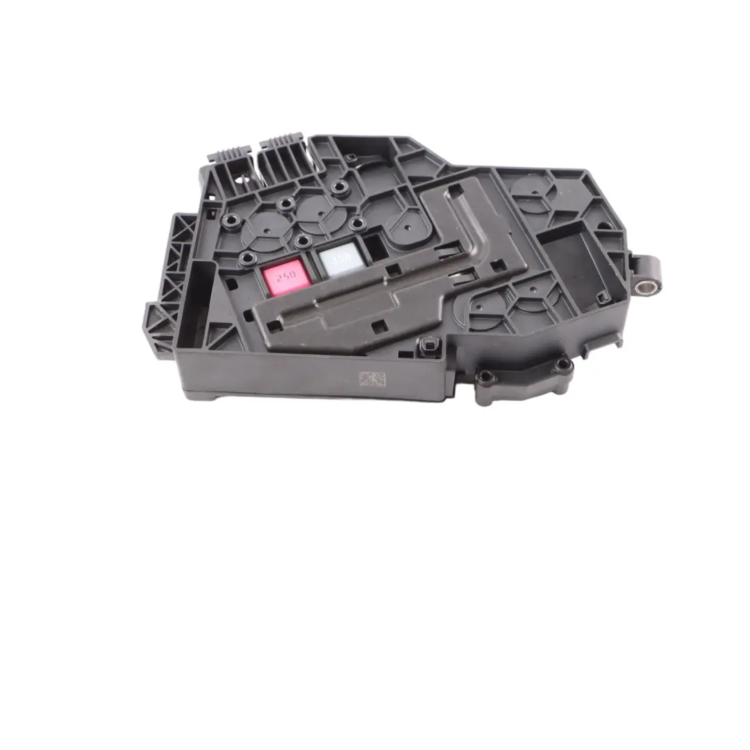 Scatola dei fusibili Mercedes C118 W177 W247 Terminale relè batteria per con numero di parte A1775404107 Scatola dei fusibili Mercedes C118 W177 W247 Terminale relè batteria - SKU A1775404107-1 - Numero di parte A1775404107