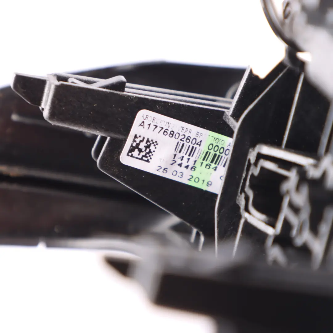 Mittel Konsole Arm Lehnenentriegelung Zierleiste für Mercedes W177 mit Teilenummer A1776802604 Mercedes W177 Mittel Konsole Arm Lehnenentriegelung Zierleiste - SKU A1776802604-1 - Teilenummer A1776802604