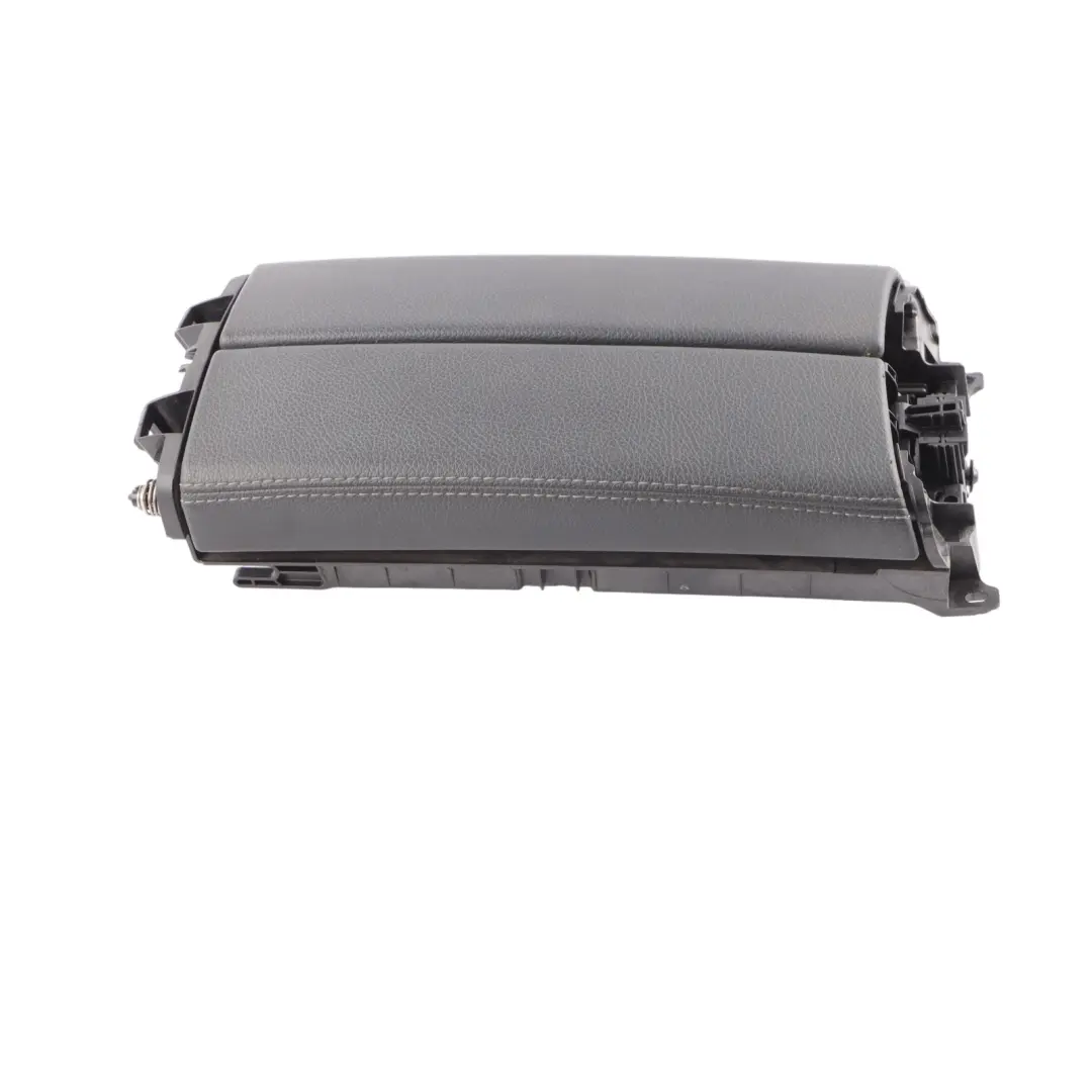 Bracciolo Copri console centrale Bracciolo pelle nera per Mercedes W177 con numero di parte A1776806603 Mercedes W177 Bracciolo Copri console centrale Bracciolo pelle nera - SKU A1776806603-2 - Numero di parte A1776806603