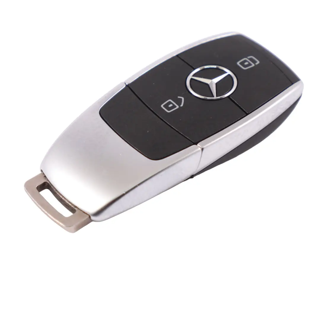 Mercedes C118 Clé à distance Radio Alarme Bouton Fob - SKU A1779056706 - Numéro de pièce A1779056706