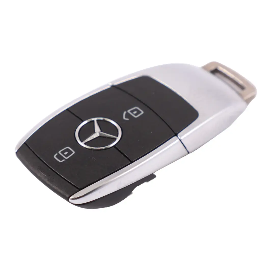 Fern Bedienungs Schlüssel Radio Alarm Fob Taste für Mercedes C118 mit Teilenummer A1779056706 Mercedes C118 Fern Bedienungs Schlüssel Radio Alarm Fob Taste - SKU A1779056706 - Teilenummer A1779056706