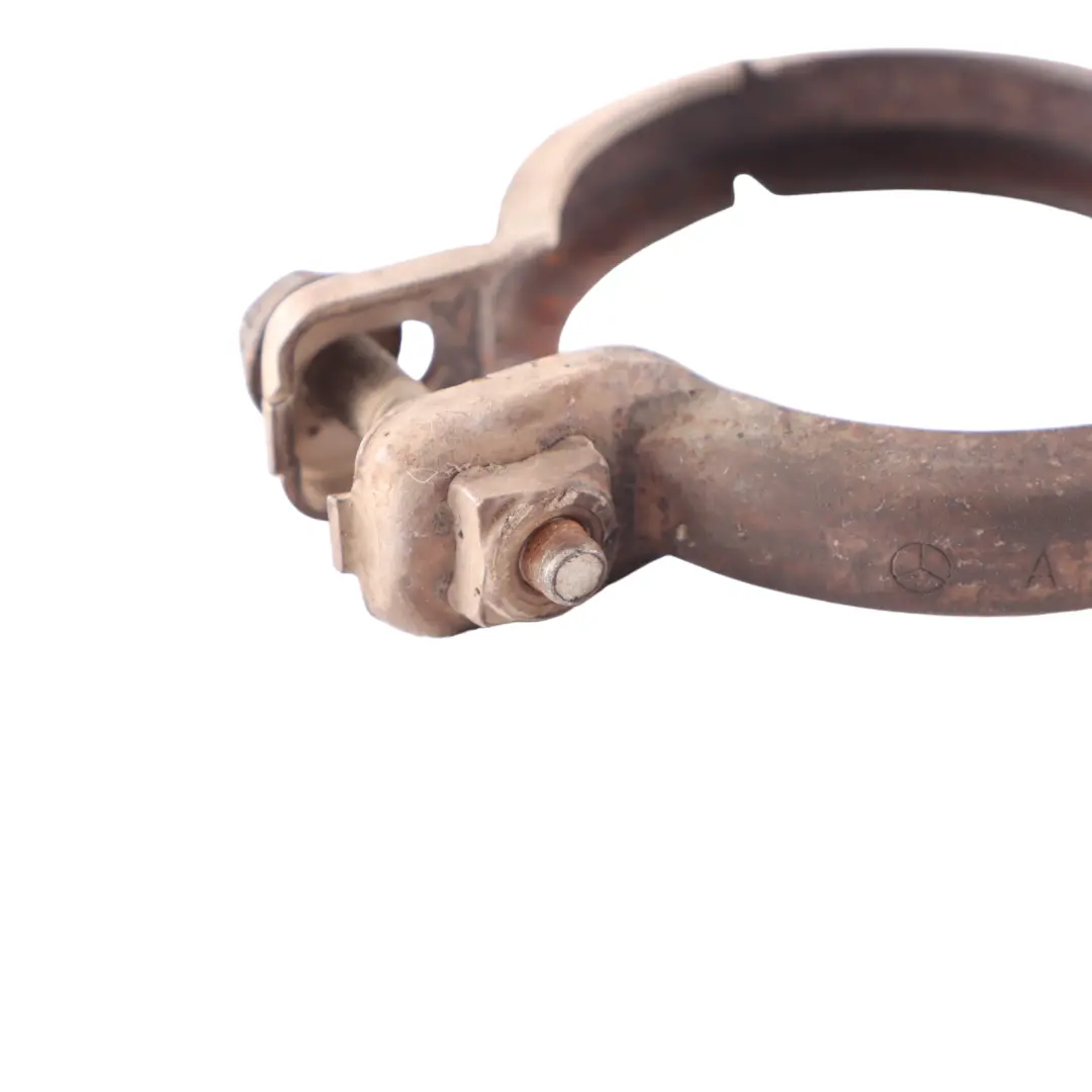 OM651 Support de fixation d'échappement pour Mercedes W204 Diesel à propos du numéro de pièce A2034900641 Mercedes W204 Diesel OM651 Support de fixation d'échappement - SKU A2034900641 - Numéro de pièce A2034900641