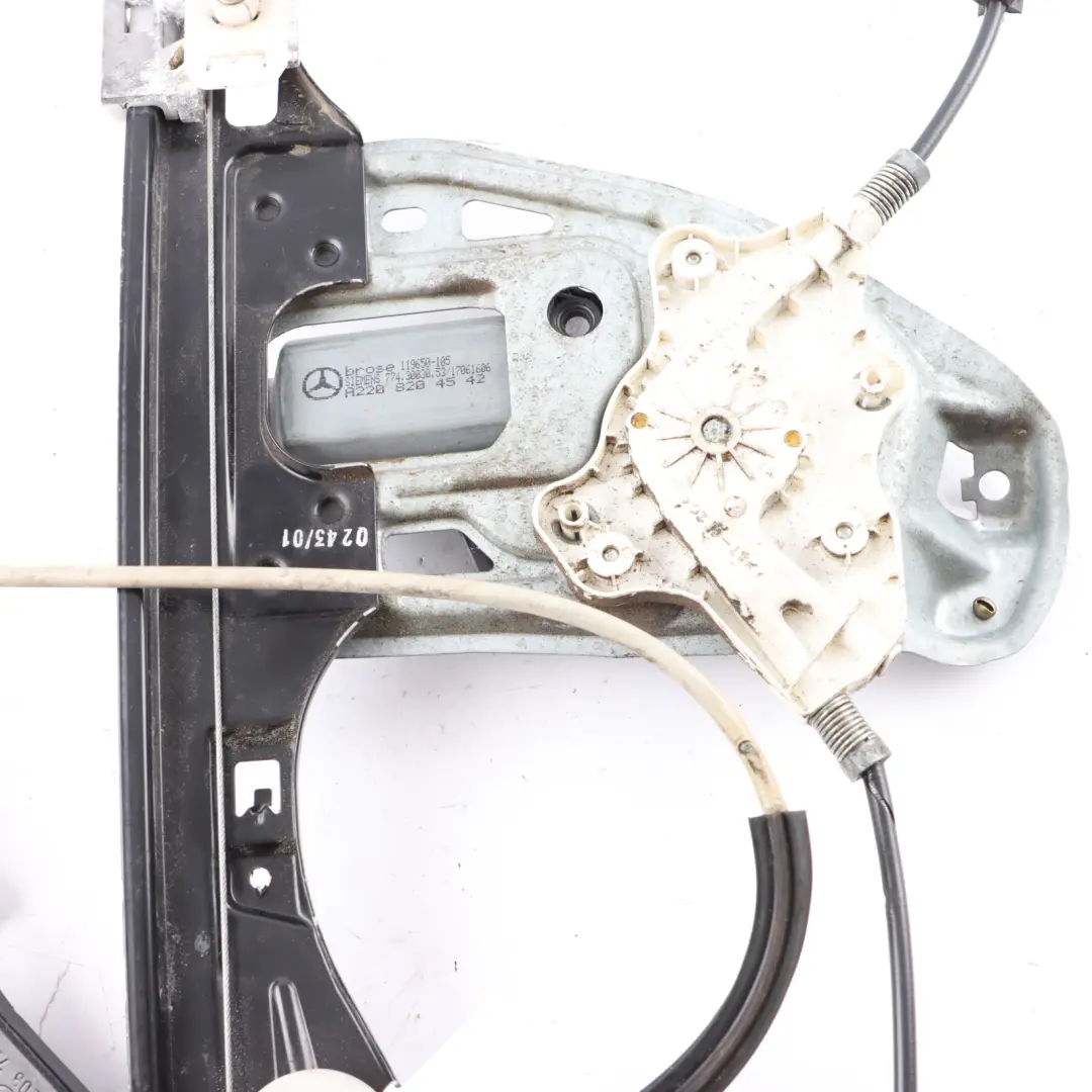 Front Right Door O/S Window Electric Lifter Motor to Mercedes W203 S203 with Part number A2037201646 Mercedes W203 S203 Front Right Door O/S Window Electric Lifter Motor - SKU A2037201646 - Part number A2037201646