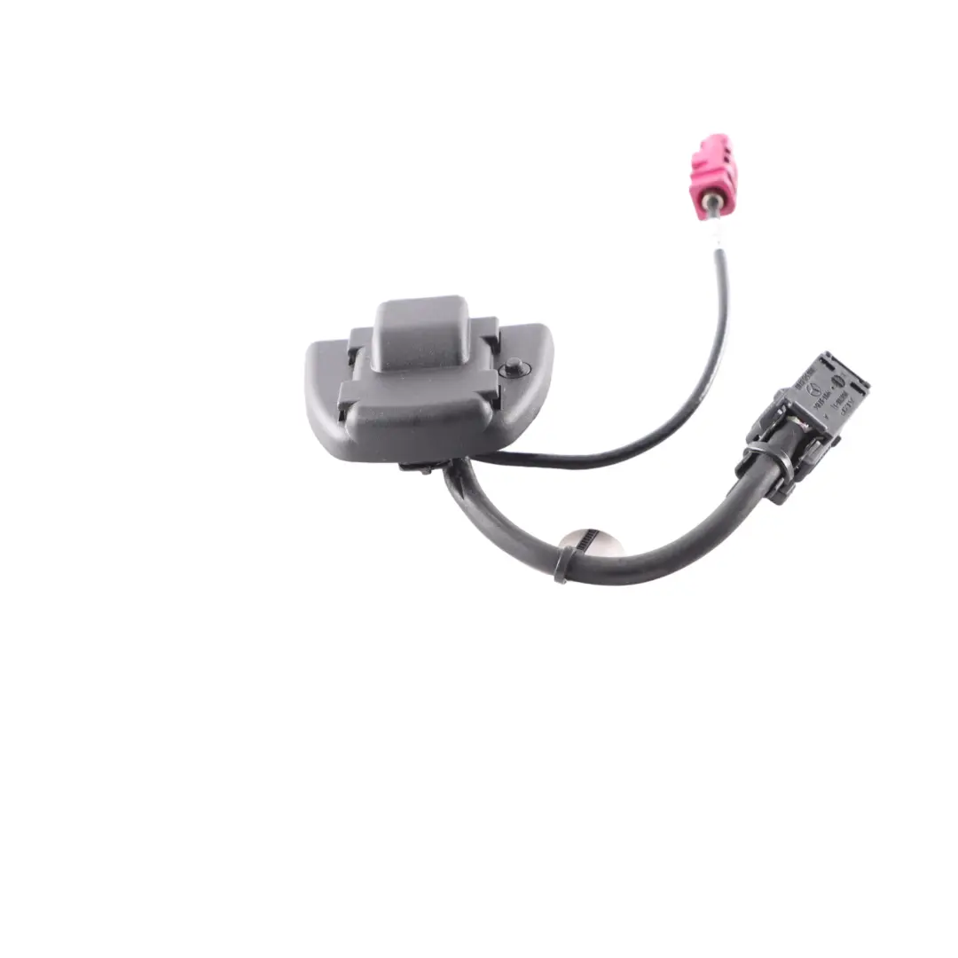  Adaptateur Téléphonique Mercedes W203 W211 Support Plaque Contact - SKU A2038201311 - Numéro de pièce A2038201311