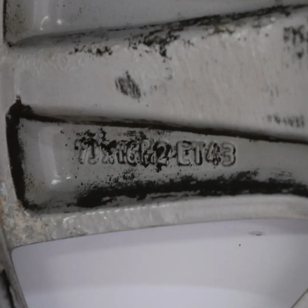 Felga Aluminiowa 16" do Mercedes W204 o numerze A2044012602 Mercedes W204 Felga Aluminiowa 16" - SKU A2044012602-1 - Numer Części A2044012602