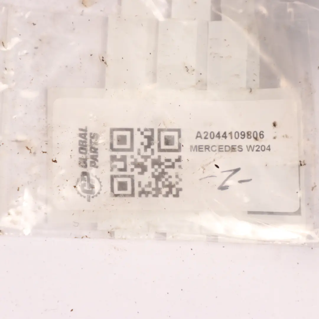 OM651 Diesel Propshaft Drive Shaft Automatic to Mercedes W204 with Part number A2044109806 Mercedes W204 OM651 Diesel Propshaft Drive Shaft Automatic - SKU A2044109806 - Part number A2044109806