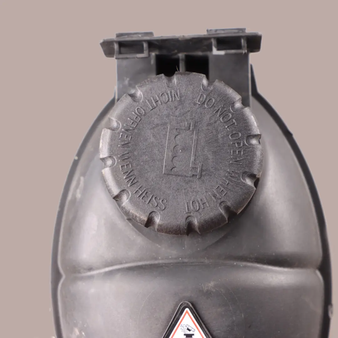 Kühl Mittel Aus Gleichsbe Hälter Flasche für Mercedes W204 mit Teilenummer A2045000749 Mercedes W204 Kühl Mittel Aus Gleichsbe Hälter Flasche - SKU A2045000749 - Teilenummer A2045000749