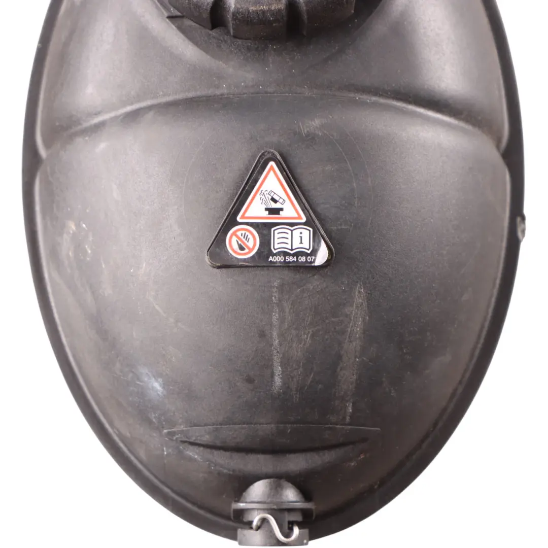 Réservoir d'expansion du liquide de refroidissement pour Mercedes W204 à propos du numéro de pièce A2045000749 Mercedes W204 Réservoir d'expansion du liquide de refroidissement - SKU A2045000749 - Numéro de pièce A2045000749