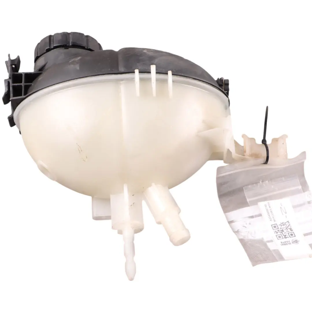 Réservoir d'expansion du liquide de refroidissement pour Mercedes W204 à propos du numéro de pièce A2045000749 Mercedes W204 Réservoir d'expansion du liquide de refroidissement - SKU A2045000749 - Numéro de pièce A2045000749