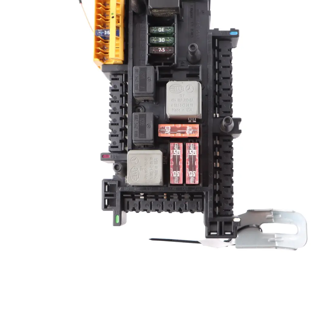 Fuse Box Relay Module SAM Electrical Control Module to Mercedes W204 with Part number A2045451669 Mercedes W204 Fuse Box Relay Module SAM Electrical Control Module - SKU A2045451669 - Part number A2045451669