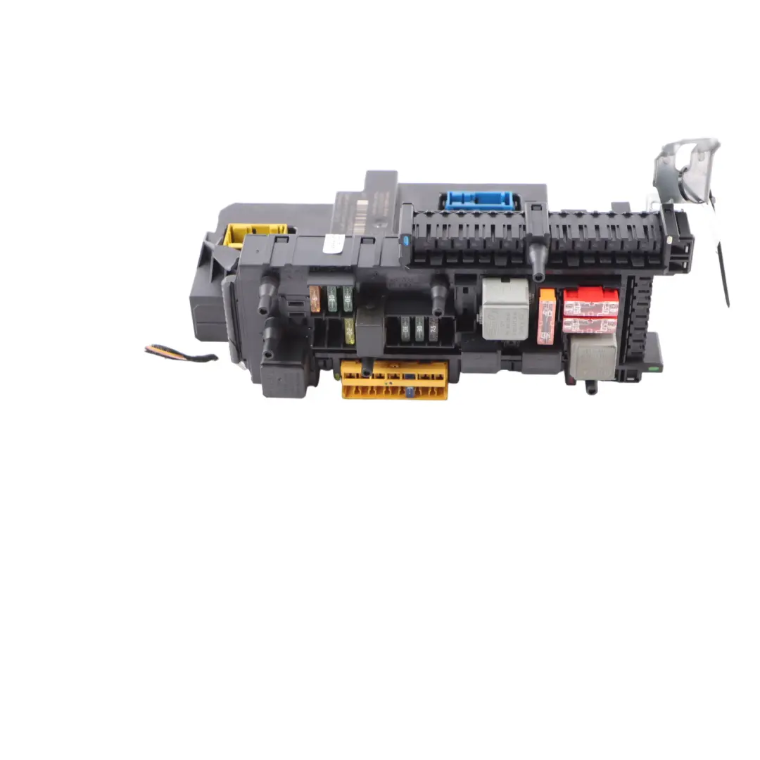 Fuse Box Relay Module SAM Electrical Control Module to Mercedes W204 with Part number A2045451669 Mercedes W204 Fuse Box Relay Module SAM Electrical Control Module - SKU A2045451669 - Part number A2045451669