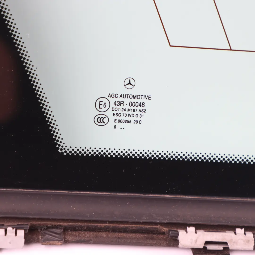 Vetro Finestrino Posteriore Sinistro AS2 per Mercedes S204 Estate con numero di parte A2046730310 Mercedes S204 Estate Vetro Finestrino Posteriore Sinistro AS2 - SKU A2046730310-1 - Numero di parte A2046730310