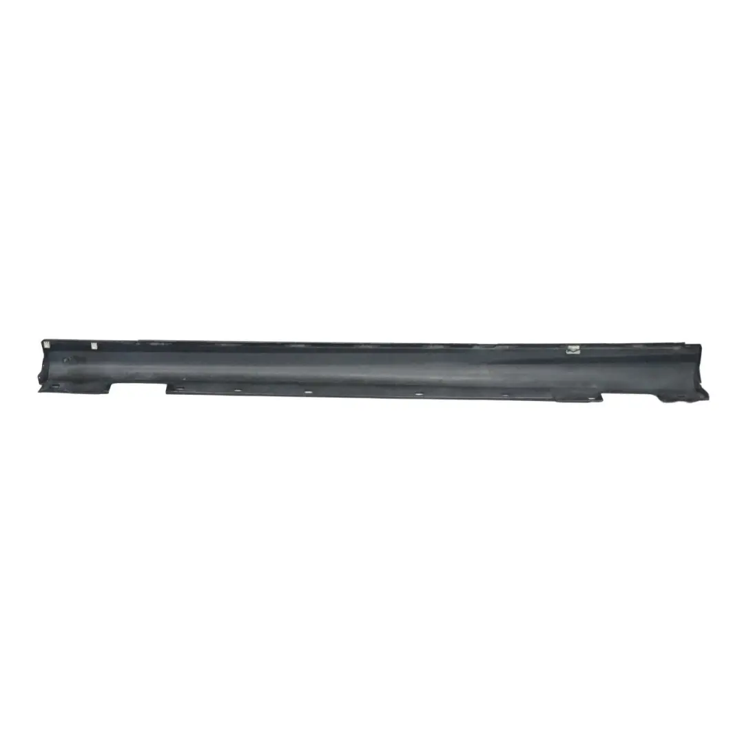 Mercedes W204 Faldón lateral Tapa umbral puerta derecha Obsidian Black - 197 - SKU A2046980454-OB2 - Número de pieza A2046980454