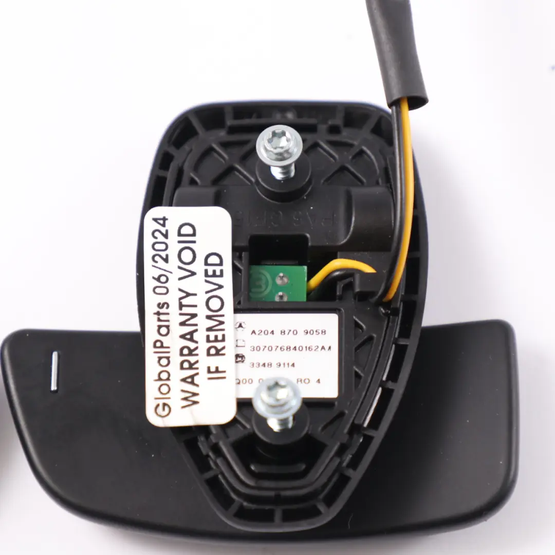 Schalt wippen Wählhebel schalter für Mercedes W204 mit Teilenummer A2048709058 Mercedes W204 Schalt wippen Wählhebel schalter - SKU A2048709058 - Teilenummer A2048709058