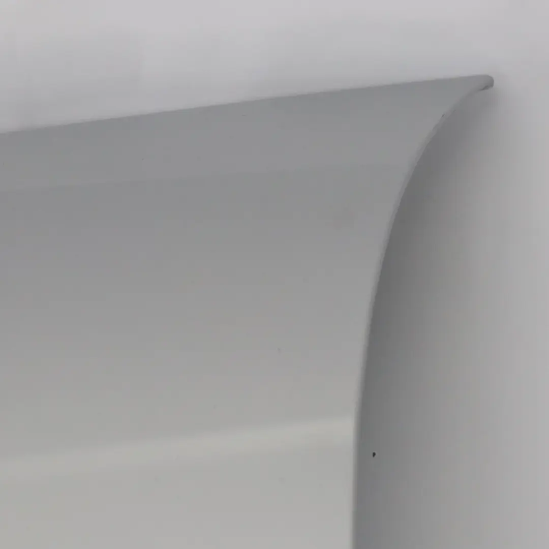 Panneau latéral l'aile avant gauche Iridium Argent 775 pour Mercedes W204 à propos du numéro de pièce A2048801318 Mercedes W204 Panneau latéral l'aile avant gauche Iridium Argent 775 - SKU A2048801318-IRS2 - Numéro de pièce A2048801318