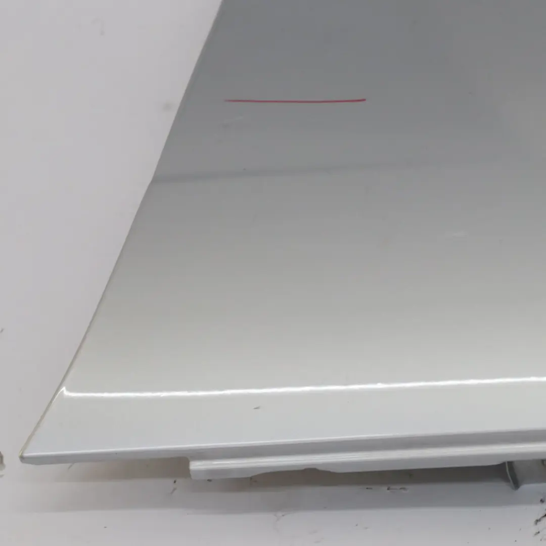 Pannello alare laterale sinistro parafango Iridium Silver 775 per Mercedes W204 con numero di parte A2048801318 Mercedes W204 Pannello alare laterale sinistro parafango Iridium Silver 775 - SKU A2048801318-IRS3 - Numero di parte A2048801318