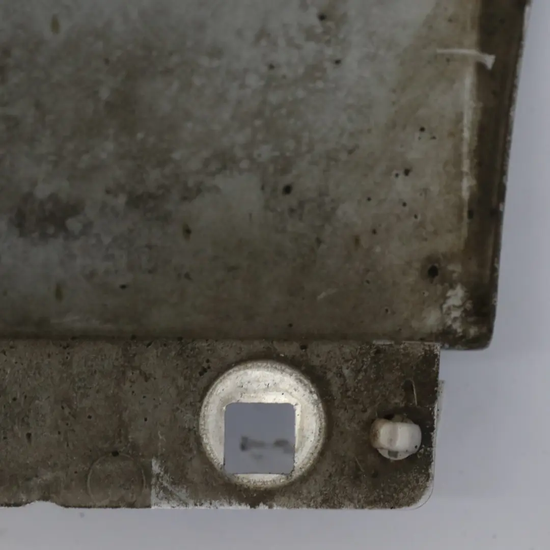 Seitenkotflügel vorne links Kotflügel Iridium Silber Metallic 775 für Mercedes W204 mit Teilenummer A2048801318 Mercedes W204 Seitenkotflügel vorne links Kotflügel Iridium Silber Metallic 775 - SKU A2048801318-IRS3 - Teilenummer A2048801318