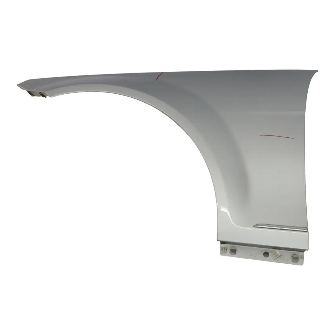 Guardabarros lateral izquierdo delantero Iridium Silver 775 para Mercedes W204 con número de pieza A2048801318 Mercedes W204 Guardabarros lateral izquierdo delantero Iridium Silver 775 - SKU A2048801318-IRS3 - Número de pieza A2048801318