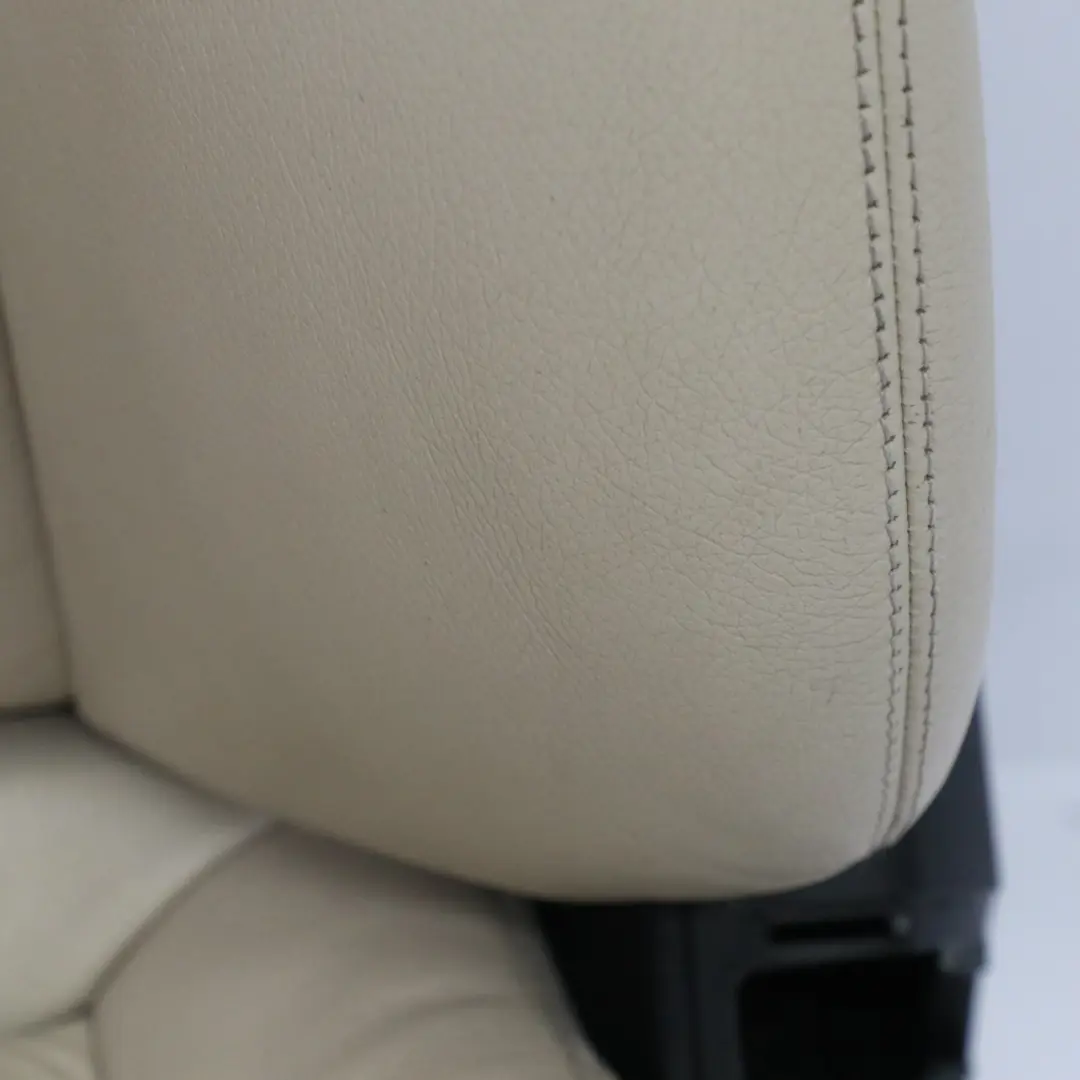 Sedile Anteriore Sportivo Sinistro Interno Pelle Beige per Mercedes W204 con numero di parte A2049104547 Mercedes W204 Sedile Anteriore Sportivo Sinistro Interno Pelle Beige - SKU A2049104547-8 - Numero di parte A2049104547