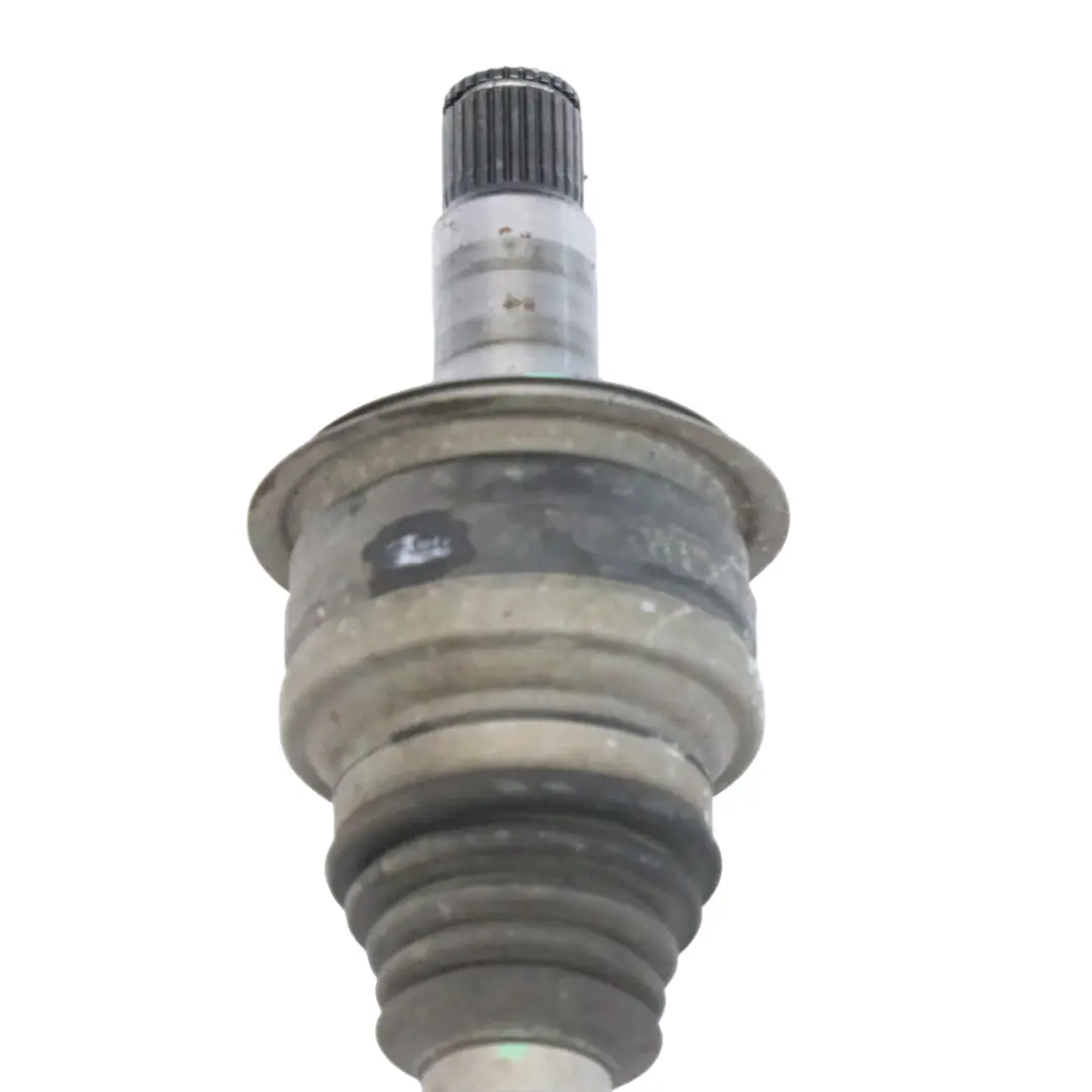 C200 Albero di trasmissione asse posteriore sinistro per Mercedes W205 con numero di parte A2053509708 Mercedes W205 C200 Albero di trasmissione asse posteriore sinistro - SKU A2053509708 - Numero di parte A2053509708