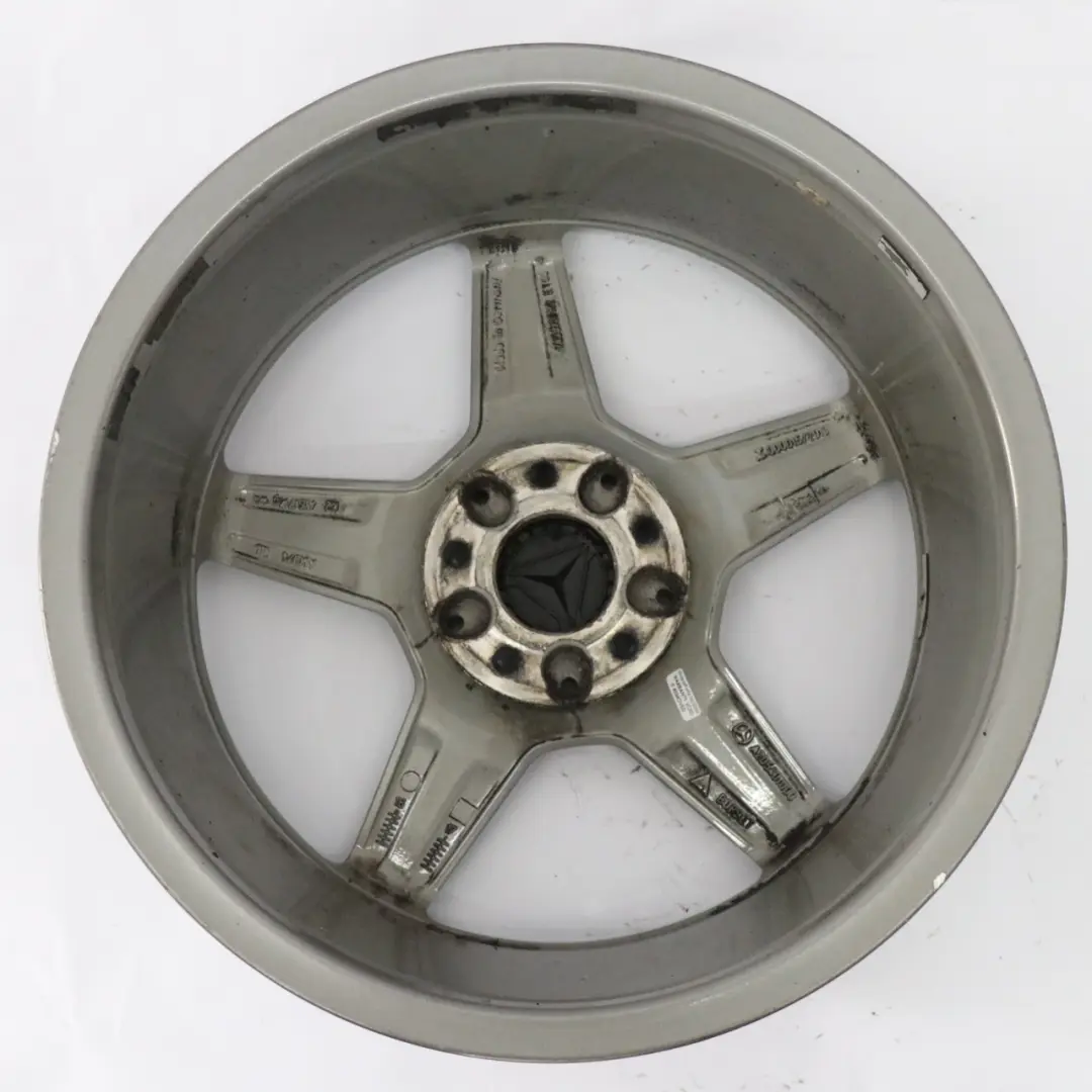 Grau AMG Leichtmetallrad Felge 5 Speichen 18" 7,5J für Mercedes W205 mit Teilenummer A2054011100 Mercedes W205 Grau AMG Leichtmetallrad Felge 5 Speichen 18" 7,5J - SKU A2054011100-2 - Teilenummer A2054011100