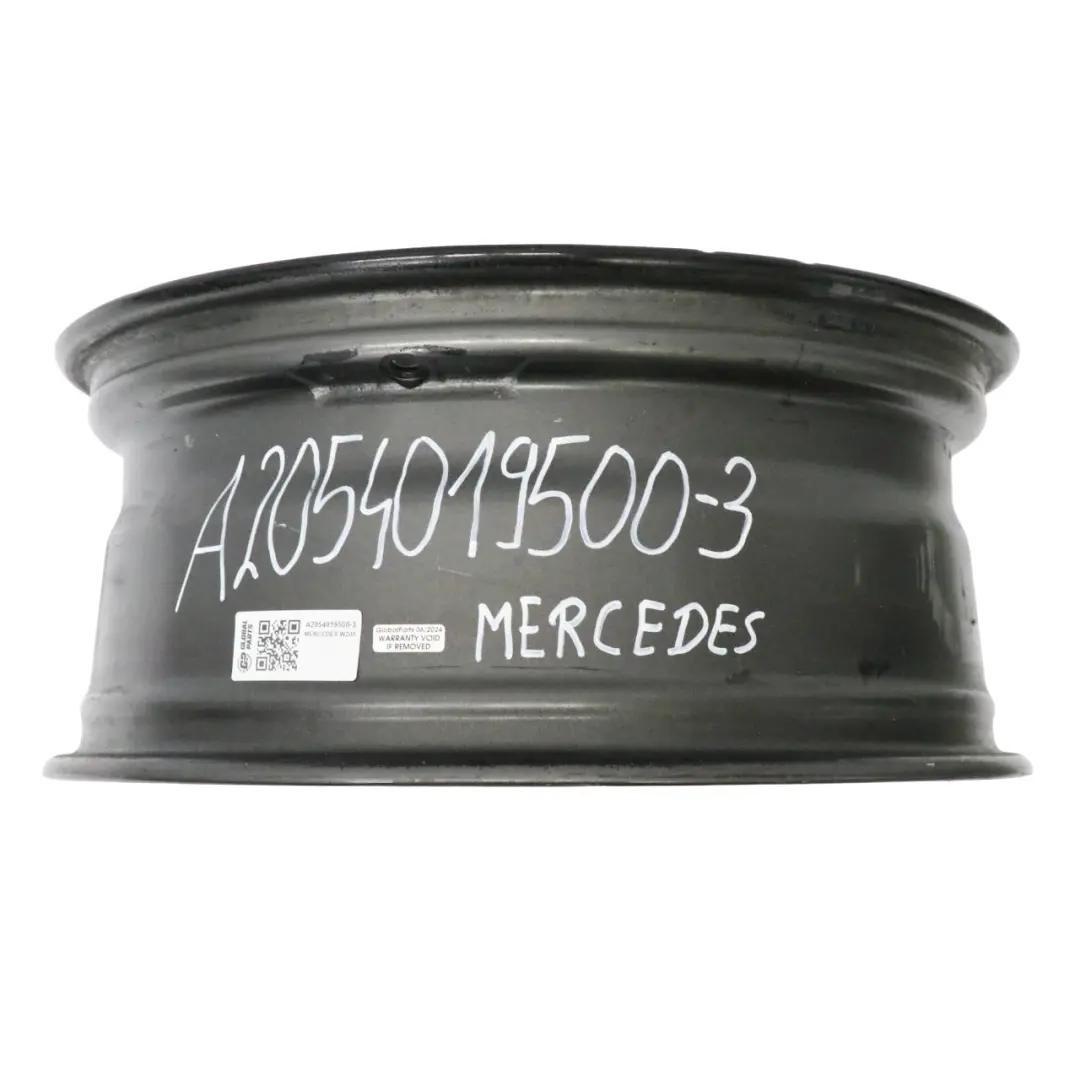 Leichtmetallfelge AMG 18" ET:44 7,5J 5 Doppelspeiche für Mercedes W205 mit Teilenummer A2054019500 Mercedes W205 Leichtmetallfelge AMG 18" ET:44 7,5J 5 Doppelspeiche - SKU A2054019500-3 - Teilenummer A2054019500