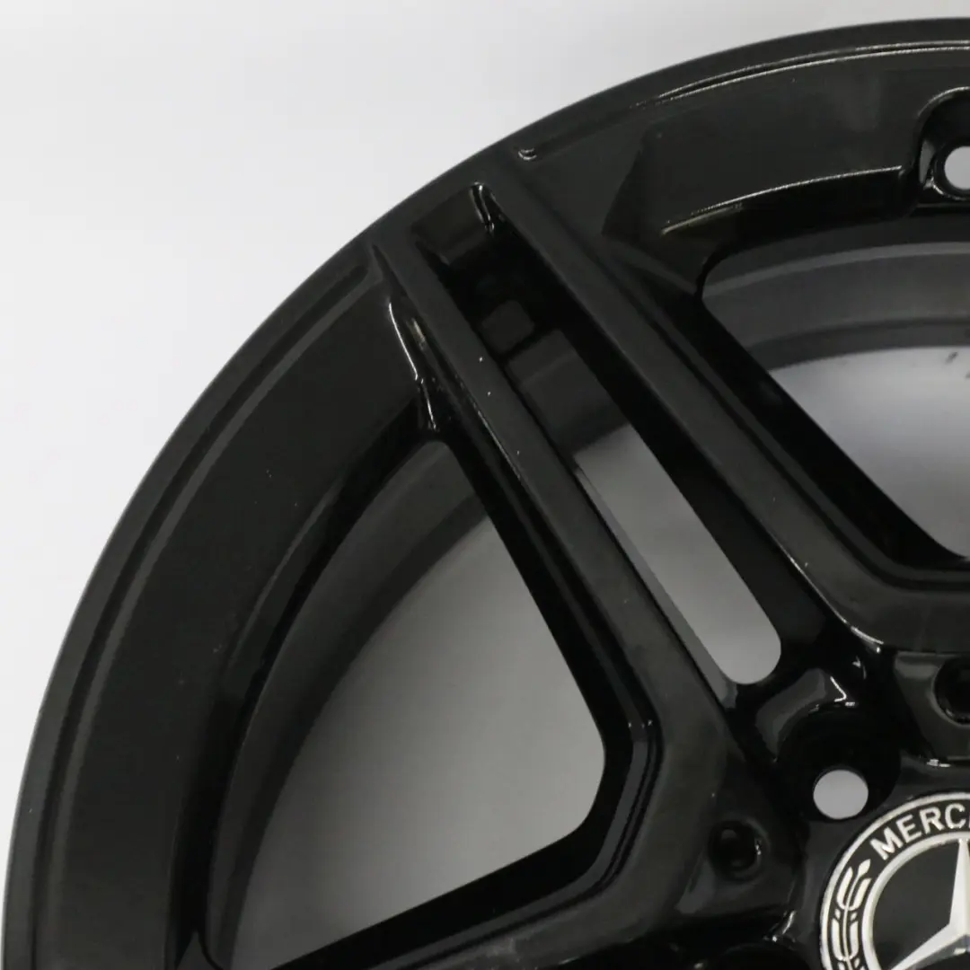 Llanta de aleación AMG 18" ET:44 7,5J 5 Radios dobles para Mercedes W205 con número de pieza A2054019500 Mercedes W205 Llanta de aleación AMG 18" ET:44 7,5J 5 Radios dobles - SKU A2054019500-3 - Número de pieza A2054019500