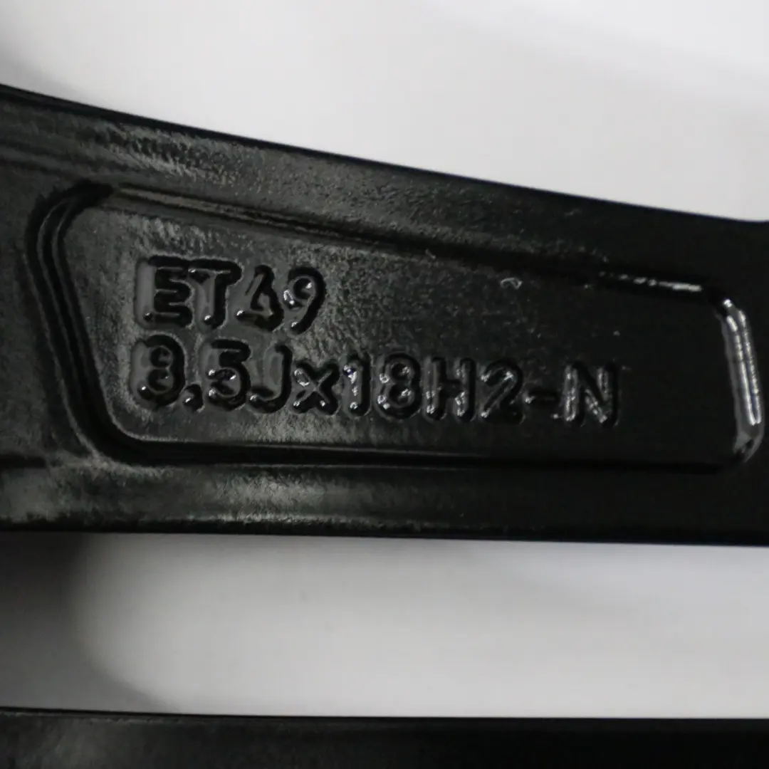 Tylna Felga Aluminiowa 18" ET:49 8,5J do Mercedes W205 AMG o numerze A2054019600 Mercedes W205 AMG Tylna Felga Aluminiowa 18" ET:49 8,5J - SKU A2054019600-6 - Numer Części A2054019600