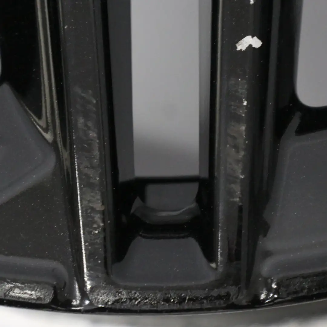 Llanta trasera AMG 18" ET:49 8,5J 5 Radios dobles para Mercedes W205 con número de pieza A2054019600 Mercedes W205 Llanta trasera AMG 18" ET:49 8,5J 5 Radios dobles - SKU A2054019600-6 - Número de pieza A2054019600