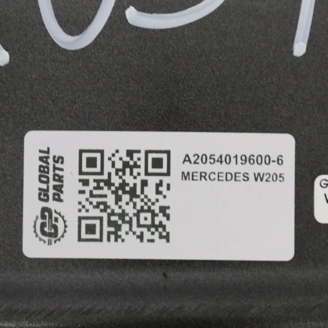 Tylna Felga Aluminiowa 18" ET:49 8,5J do Mercedes W205 AMG o numerze A2054019600 Mercedes W205 AMG Tylna Felga Aluminiowa 18" ET:49 8,5J - SKU A2054019600-6 - Numer Części A2054019600