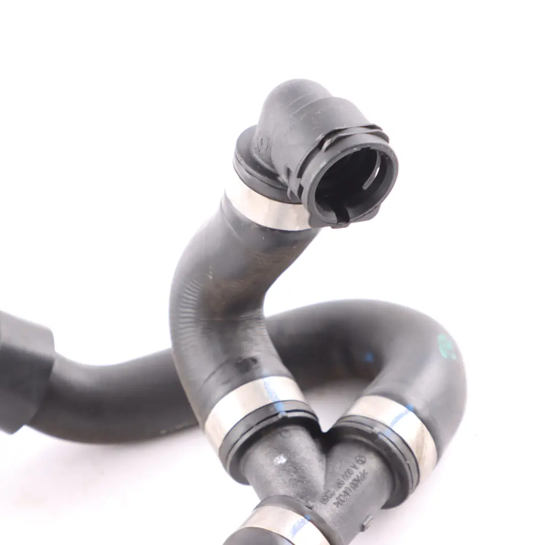 Tubo refrigerante Linea di raffreddamento trasmissione automatica per Mercedes W205 con numero di parte A2055015400 Mercedes W205 Tubo refrigerante Linea di raffreddamento trasmissione automatica - SKU A2055015400 - Numero di parte A2055015400