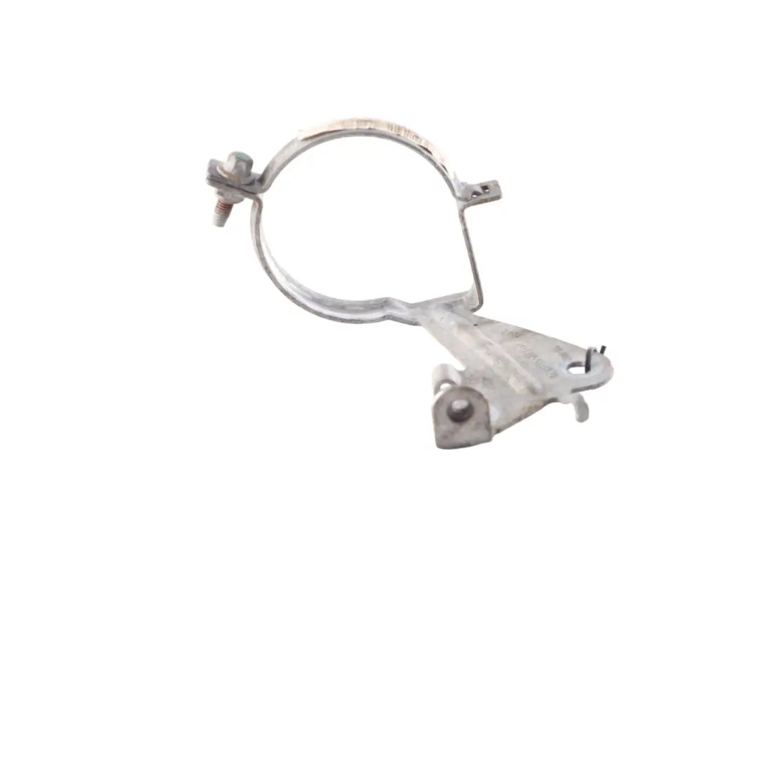 Staffa Supporto Pompa Acqua Refrigerante per Mercedes W205 con numero di parte A2055016020 Mercedes W205 Staffa Supporto Pompa Acqua Refrigerante - SKU A2055016020 - Numero di parte A2055016020