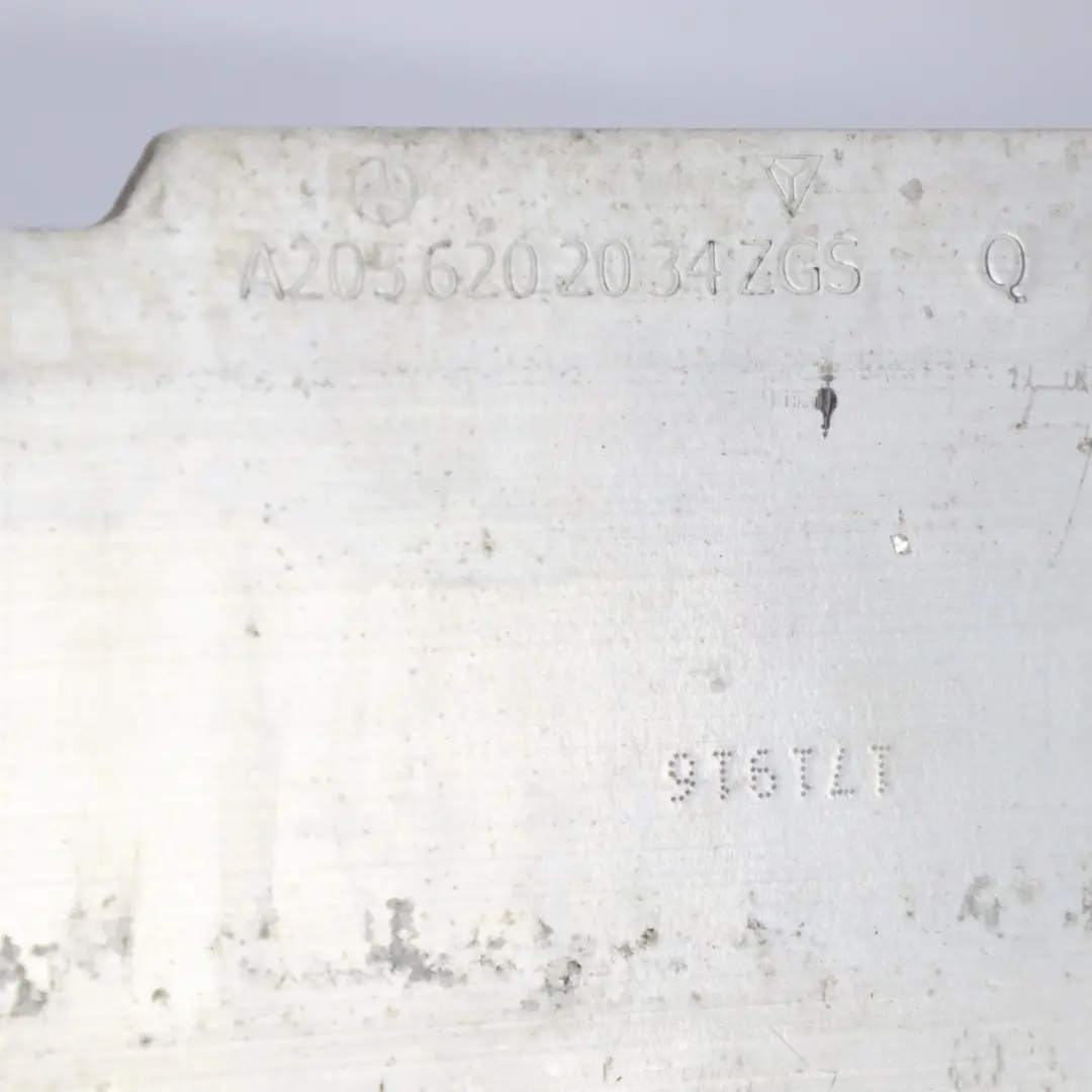 Barra di rinforzo anteriore Supporto paraurti A056202034 per Mercedes W205 con numero di parte A2056202034 Mercedes W205 Barra di rinforzo anteriore Supporto paraurti A056202034 - SKU A2056202034-1 - Numero di parte A2056202034