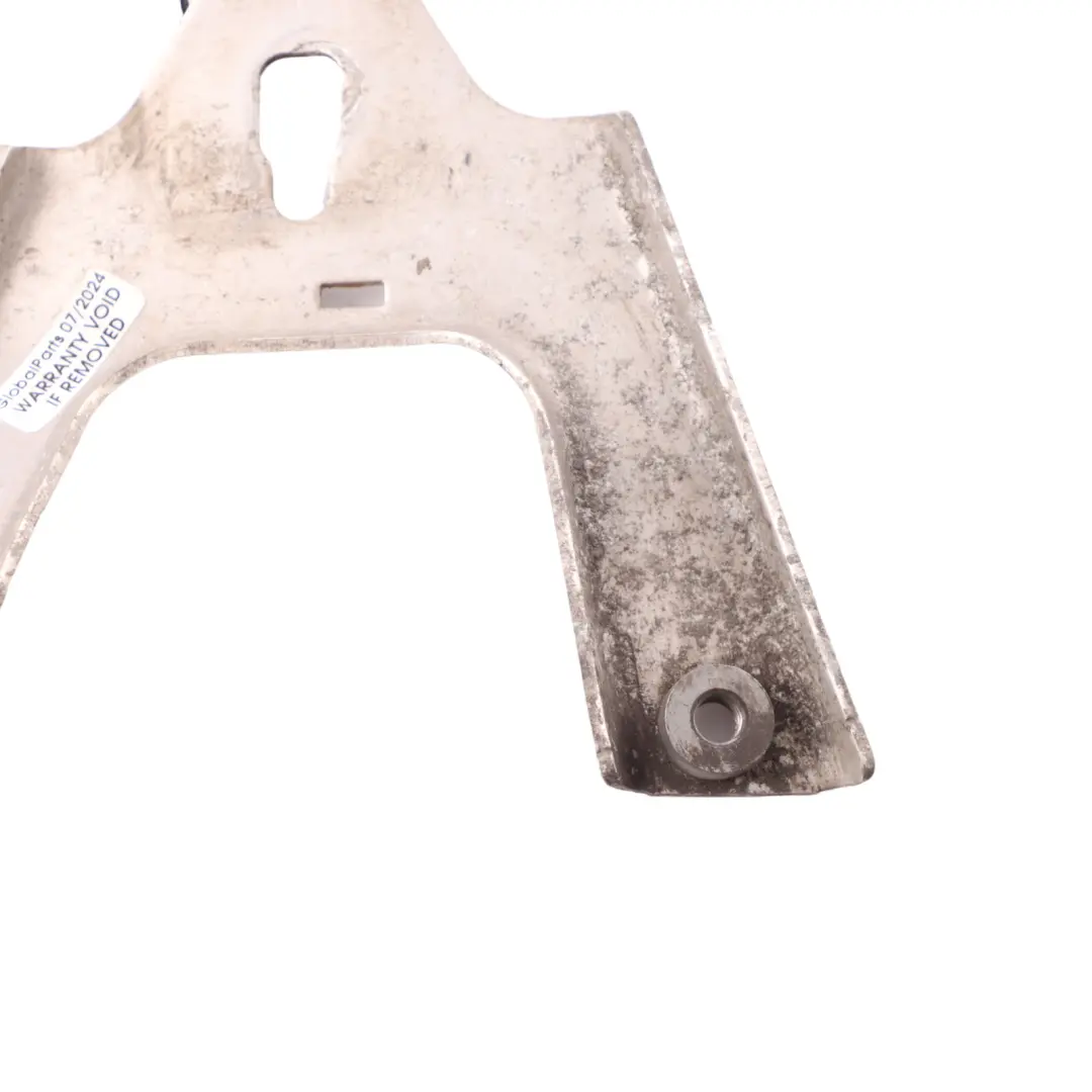 Supporto Montante Radiatore Anteriore Destro per Mercedes W205 W213 con numero di parte A2056204100 Mercedes W205 W213 Supporto Montante Radiatore Anteriore Destro - SKU A2056204100 - Numero di parte A2056204100