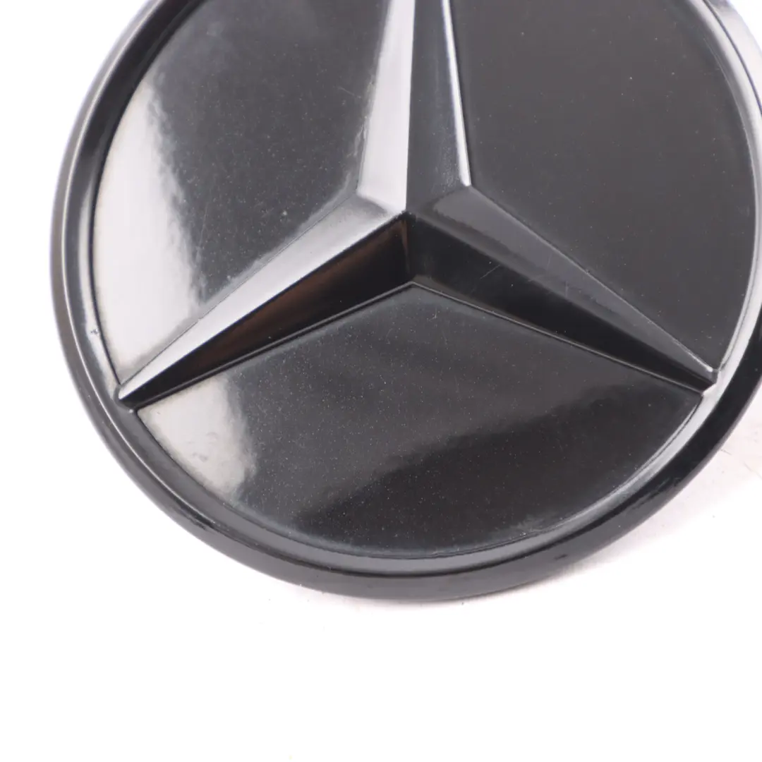 Mercedes C205 Kofferraumdeckel Heckklappe hinten Emblem Schwarz 197 - SKU A2058100018-OB1 - Teilenummer A2058100018
