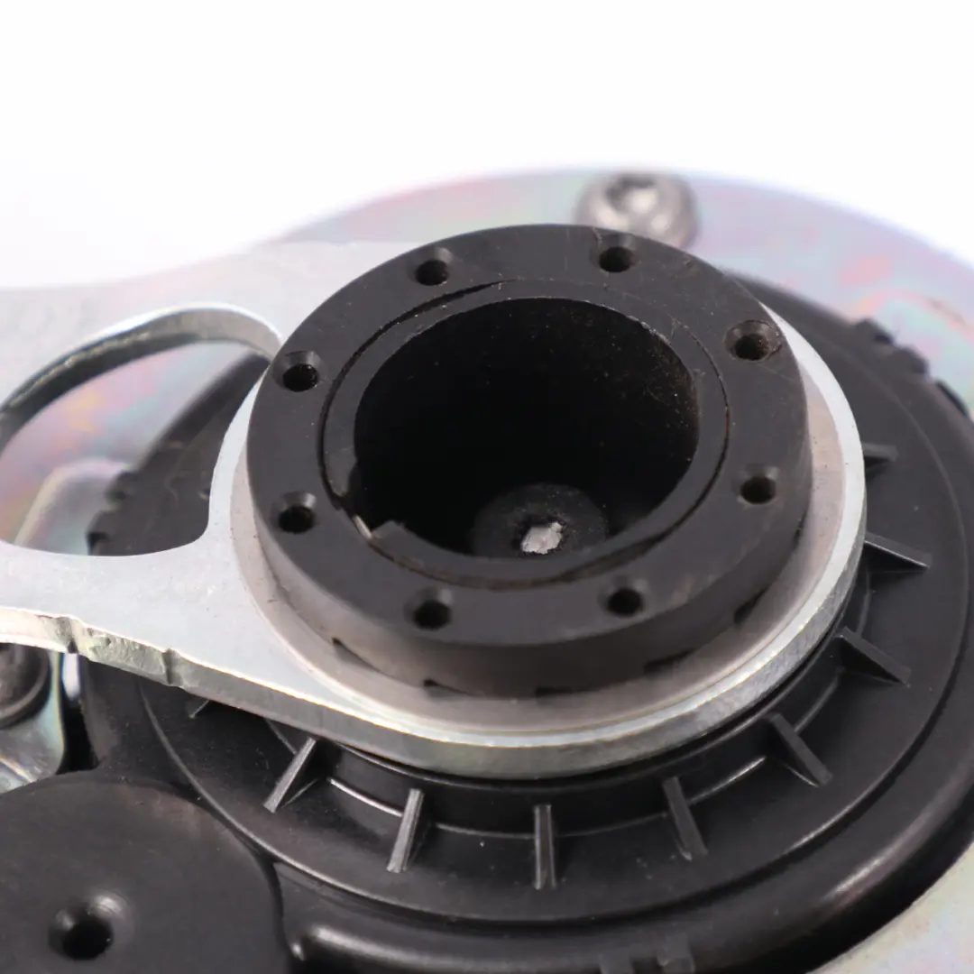 Mercedes W205 Mécanisme levage couvercle coffre fermeture coffre - SKU A2058202801-1 - Numéro de pièce A2058202801