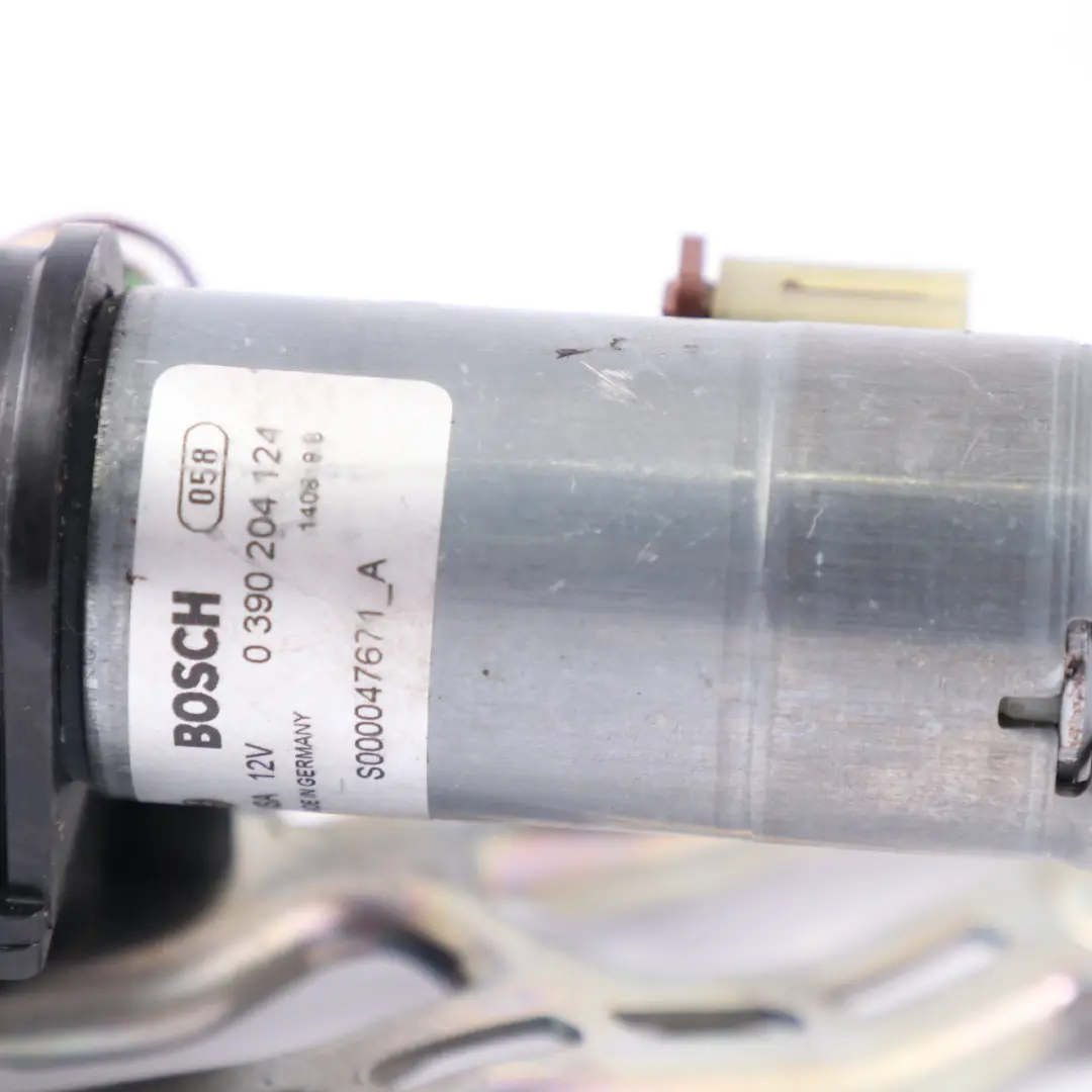 Mercedes W205 Motore sollevamento coperchio bagagliaio Meccanismo chiusura - SKU A2058202801-1 - Numero di parte A2058202801