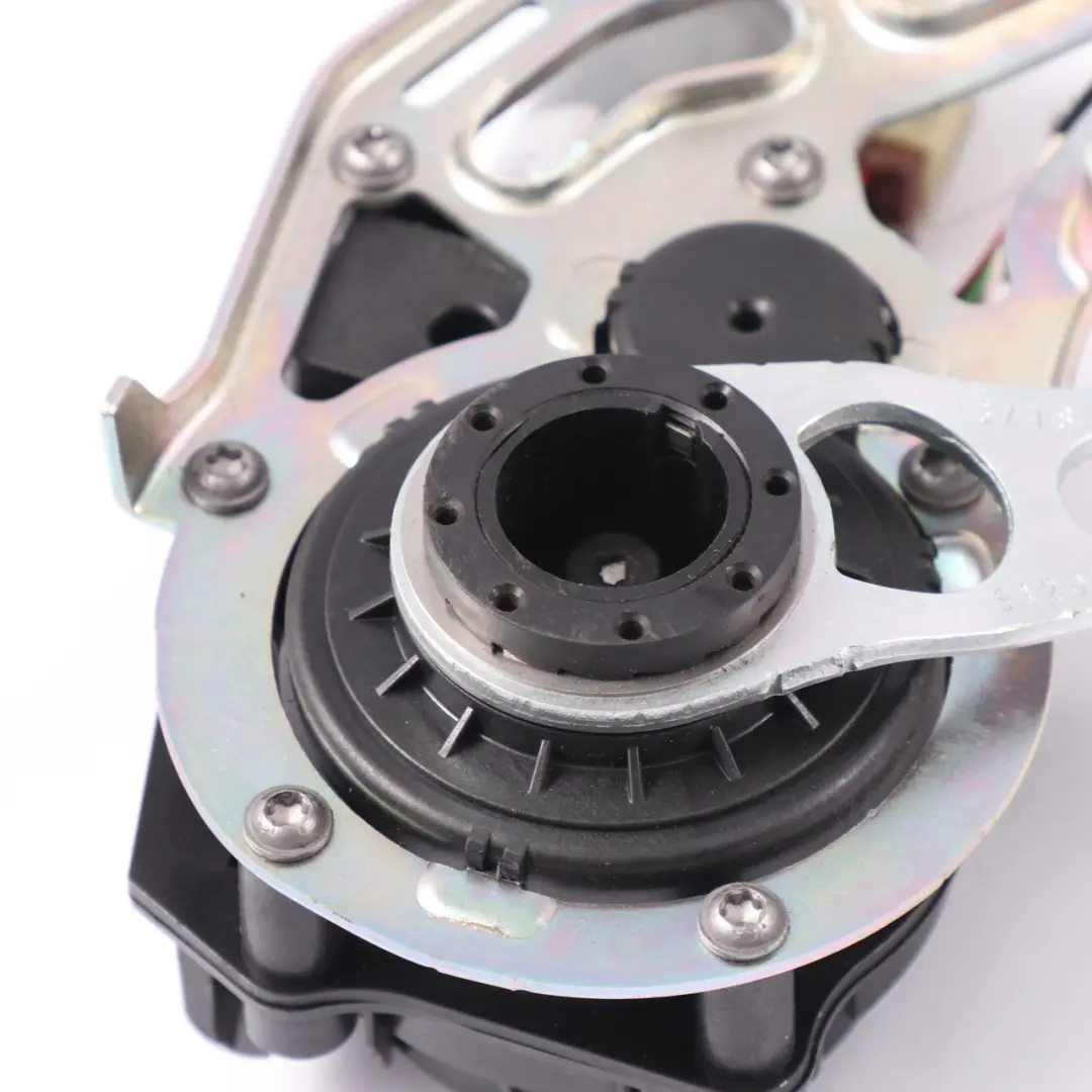 Mercedes W205 Motore sollevamento coperchio bagagliaio Meccanismo chiusura - SKU A2058202801-1 - Numero di parte A2058202801