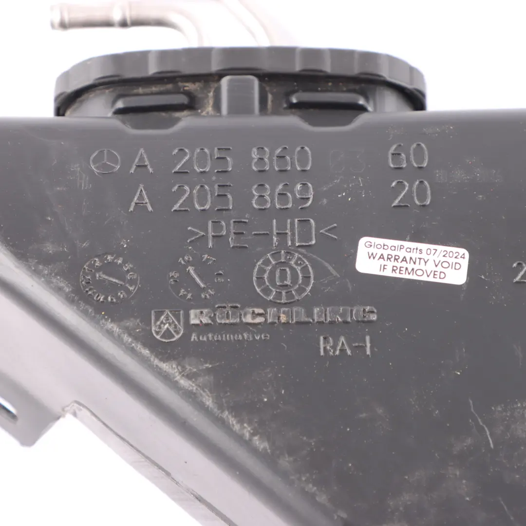 Zbiornik Płynu Spryskiwaczy do Mercedes W205 o numerze A2058600360 Mercedes W205 Zbiornik Płynu Spryskiwaczy - SKU A2058600360 - Numer Części A2058600360