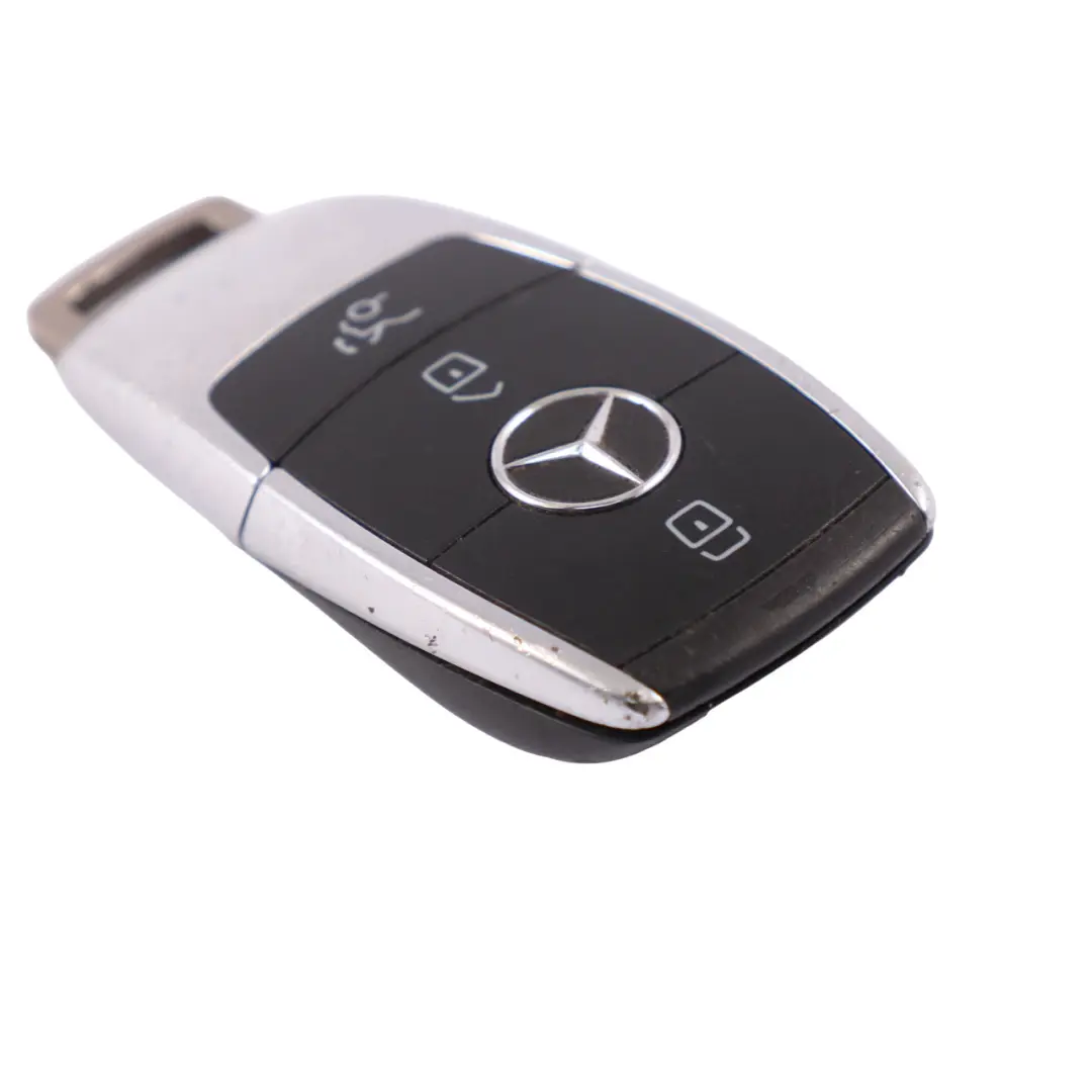 Clé à distance Mercedes W177 W205 W213 W222 Bouton télécommande pour à propos du numéro de pièce A2059053609 Clé à distance Mercedes W177 W205 W213 W222 Bouton télécommande - SKU A2059053609-1 - Numéro de pièce A2059053609